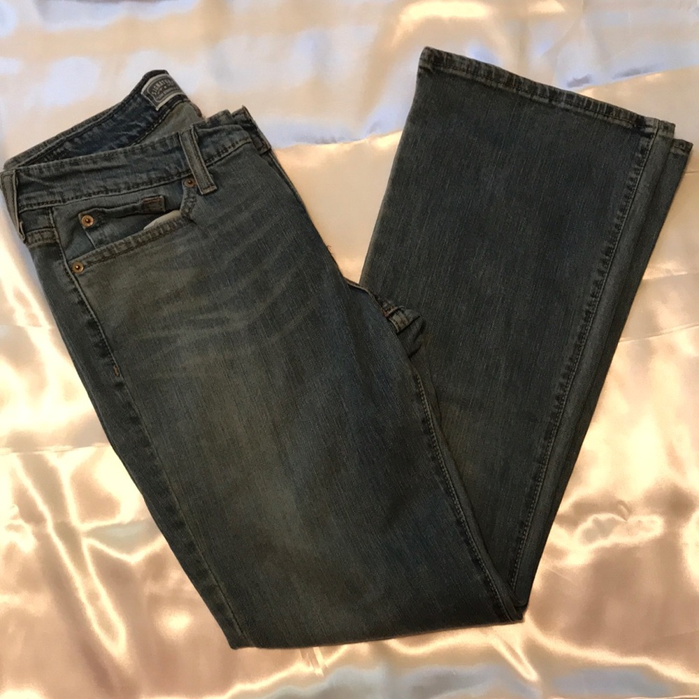 Levi’s Modern Bootcut Blue Jeans